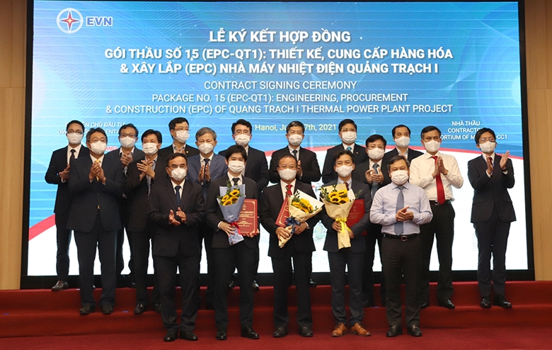 Plus de 30 000 milliards de dongs pour le projet de la centrale thermique de Quang Trach 1